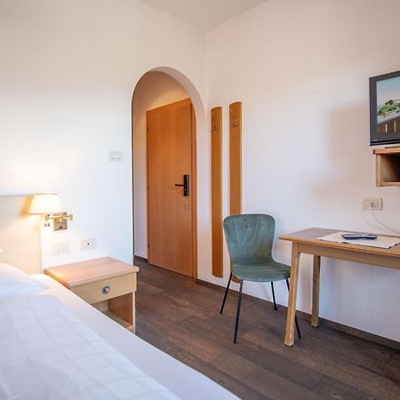 Aparthotel Hubertus Dolomites Fiè Exterior foto