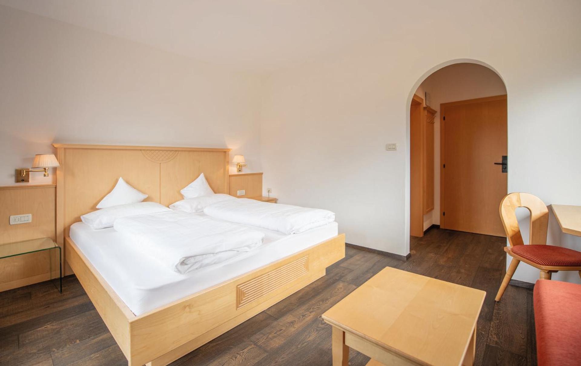 Aparthotel Hubertus Dolomites Fiè Exterior foto